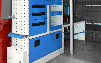 Allestimento su Sprinter per serramentista da Syncro System